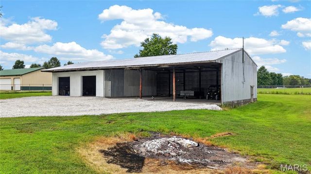 435 Highway T, Foristell, MO 63348