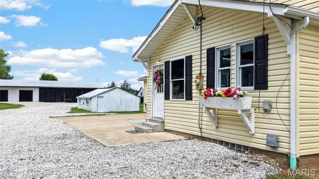 435 Highway T, Foristell, MO 63348