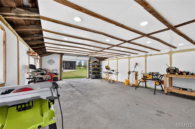 435 Highway T, Foristell, MO 63348