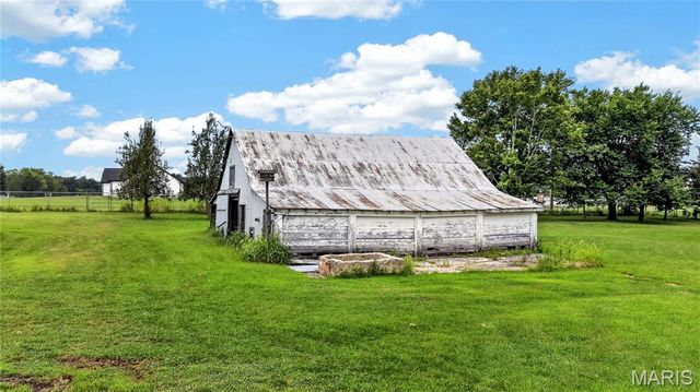 435 Highway T, Foristell, MO 63348