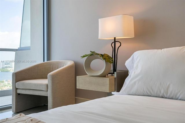 18501 Collins Ave 2003, Sunny Isles Beach, FL 33160