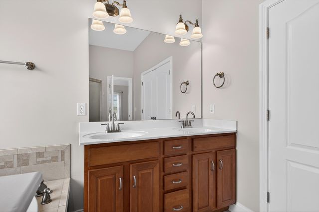 406 Red Square Court, Richmond, KY 40475