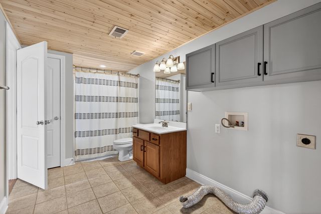 406 Red Square Court, Richmond, KY 40475