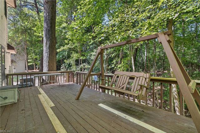 23285 Lake Shores CT, Carrollton, VA 23314