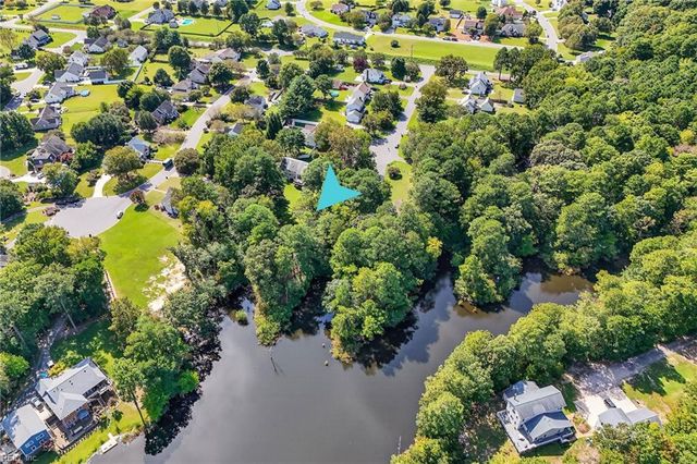 23285 Lake Shores CT, Carrollton, VA 23314
