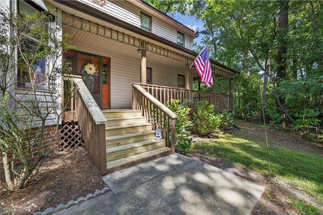 23285 Lake Shores CT, Carrollton, VA 23314