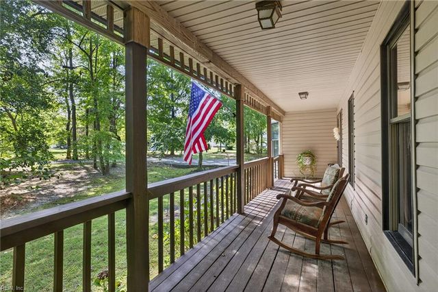 23285 Lake Shores CT, Carrollton, VA 23314