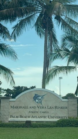 821 Hampton Road, West Palm Beach, FL 33405