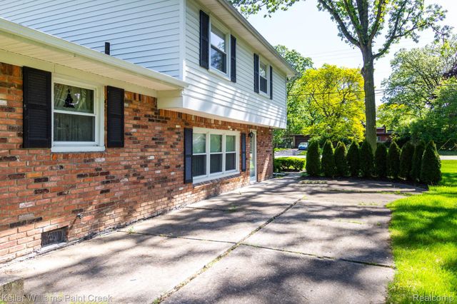 2505 Townhill, Troy, MI 48084