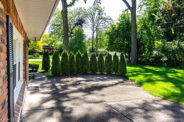 2505 Townhill, Troy, MI 48084