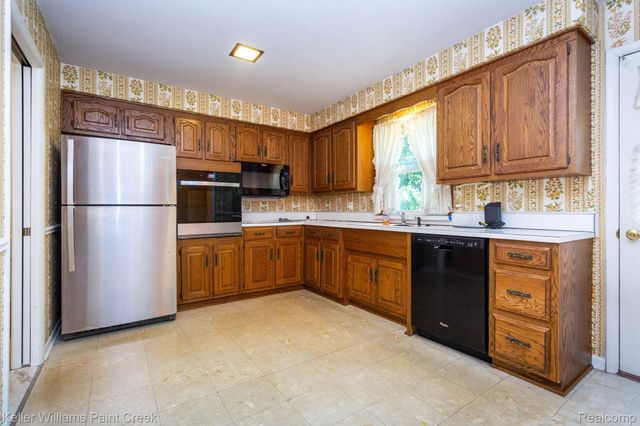2505 Townhill, Troy, MI 48084