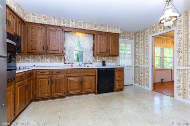2505 Townhill, Troy, MI 48084