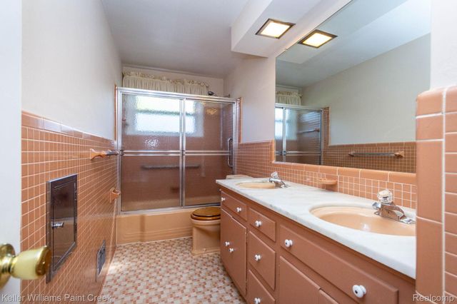2505 Townhill, Troy, MI 48084