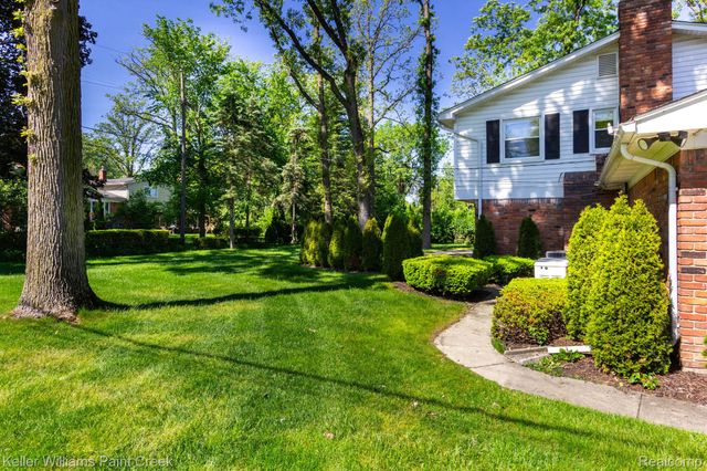 2505 Townhill, Troy, MI 48084