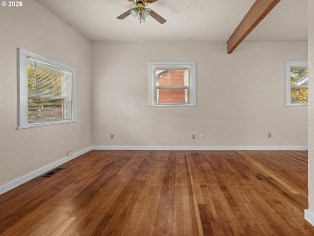 3326 Ne 15TH Ave, Portland, OR 97212