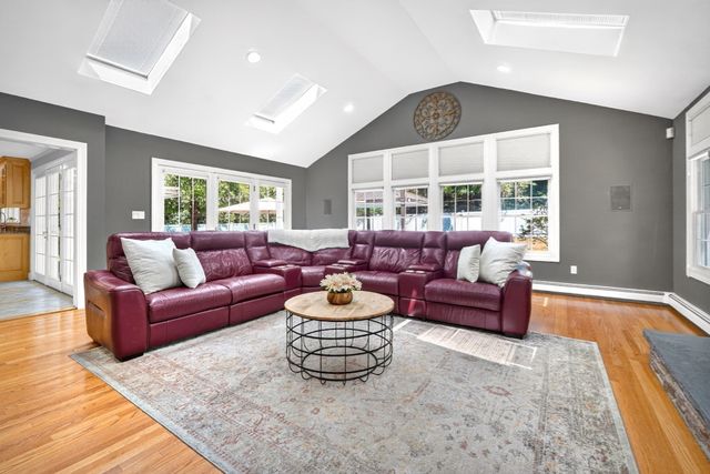 20 Winter Street, Medfield, MA 02052