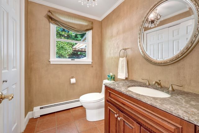 20 Winter Street, Medfield, MA 02052