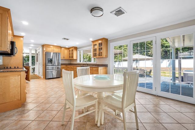 20 Winter Street, Medfield, MA 02052