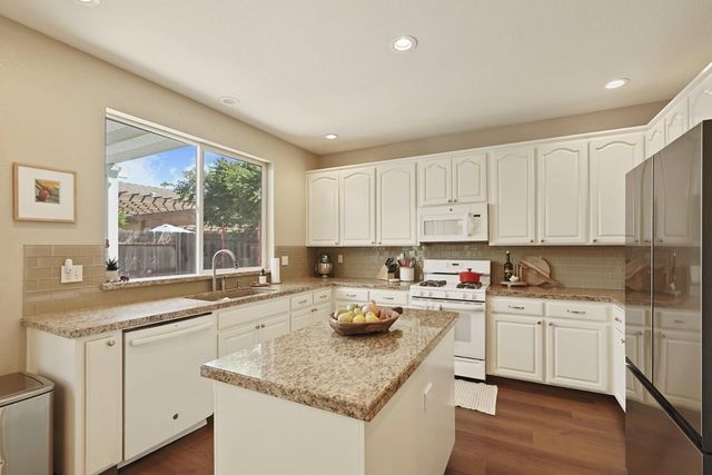 2639 Creekside Dr, Lodi, CA 95242