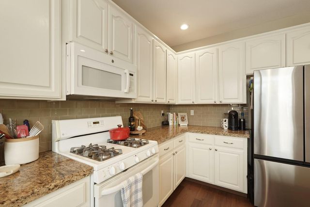 2639 Creekside Dr, Lodi, CA 95242