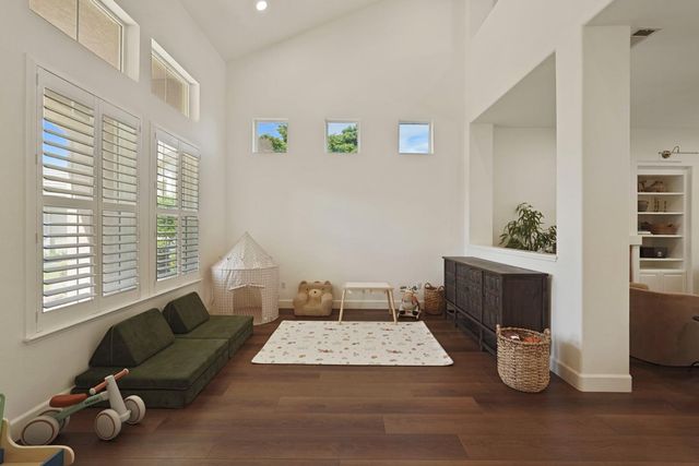 2639 Creekside Dr, Lodi, CA 95242