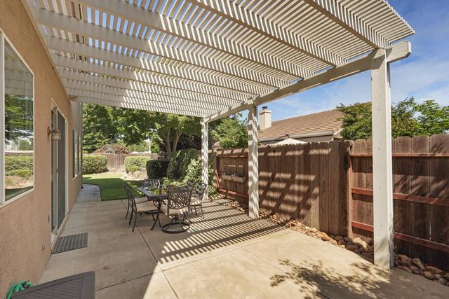 2639 Creekside Dr, Lodi, CA 95242