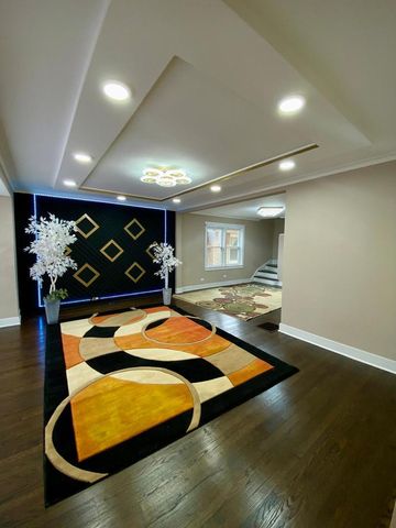 8354 S Winchester Avenue, Chicago, IL 60620