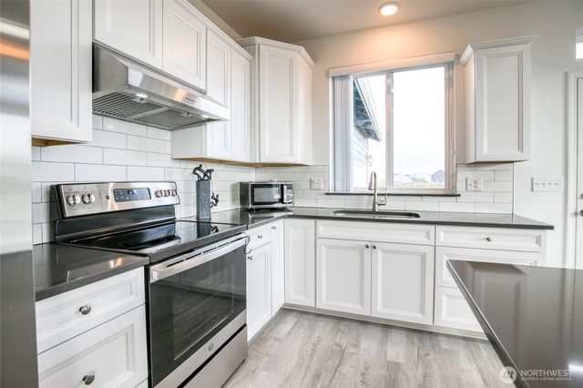 1415 Storm King Avenue SW, Ocean Shores, WA 98569