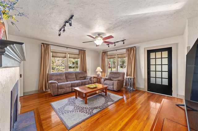 114 NE 11TH AVENUE, Ocala, FL 34470