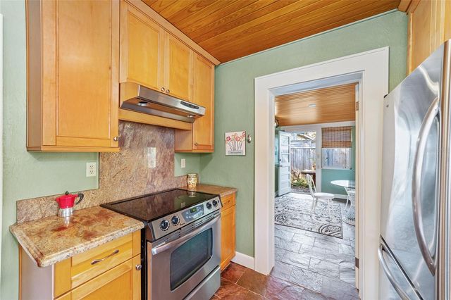 114 NE 11TH AVENUE, Ocala, FL 34470