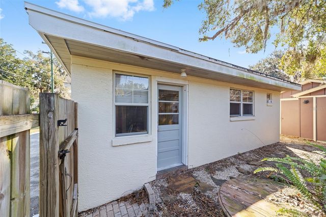 114 NE 11TH AVENUE, Ocala, FL 34470