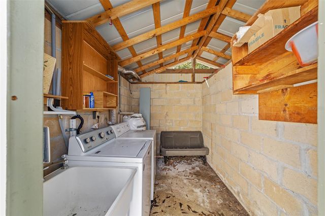 114 NE 11TH AVENUE, Ocala, FL 34470