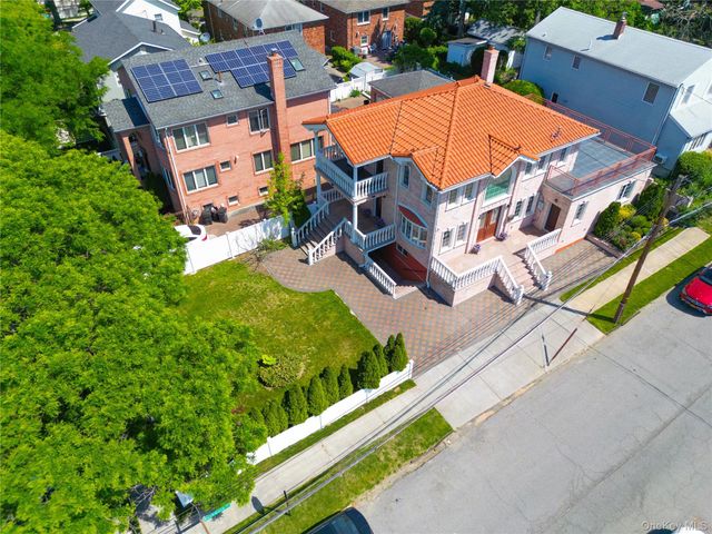 24809 Rushmore Avenue, Douglaston, NY 11362