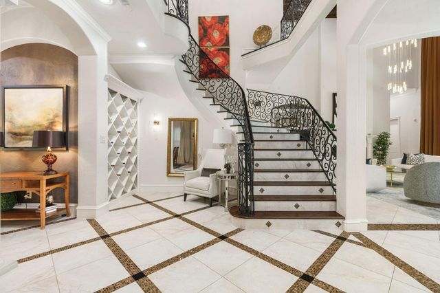 35 Karsten Creek Way, The Woodlands, TX 77389