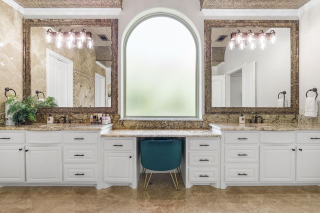 35 Karsten Creek Way, The Woodlands, TX 77389