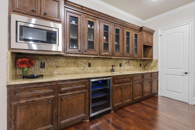 35 Karsten Creek Way, The Woodlands, TX 77389