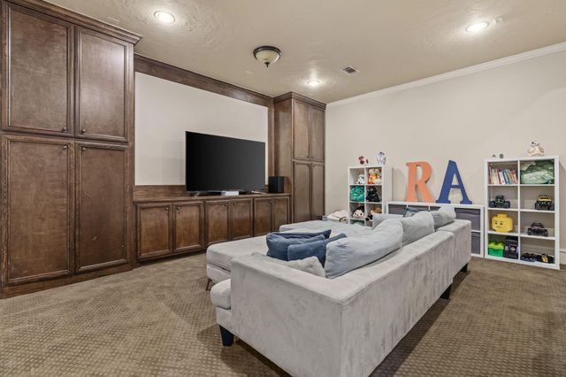 35 Karsten Creek Way, The Woodlands, TX 77389