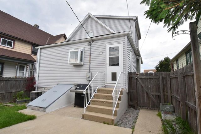 1309 Madison AVENUE, South Milwaukee, WI 53172
