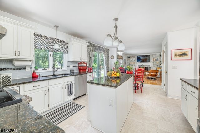 15 Mill Creek Rd, Sparta Twp., NJ 07871