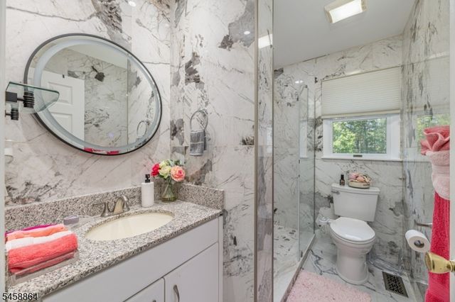 15 Mill Creek Rd, Sparta Twp., NJ 07871
