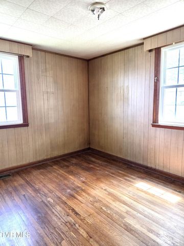 1401 Garden Road, Elizabethton, TN 37643