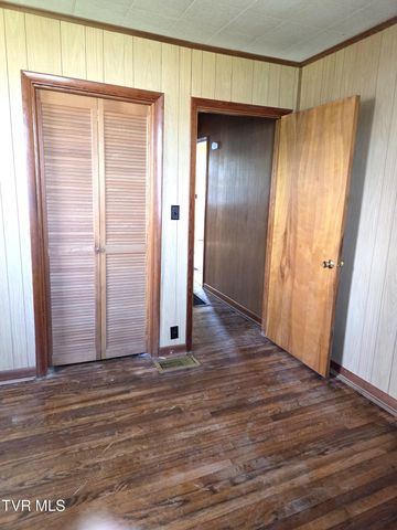 1401 Garden Road, Elizabethton, TN 37643