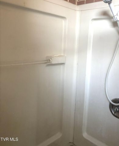 1401 Garden Road, Elizabethton, TN 37643