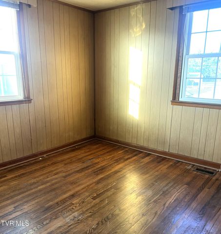 1401 Garden Road, Elizabethton, TN 37643