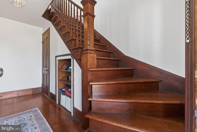 33 N MARYE LN, Luray, VA 22835