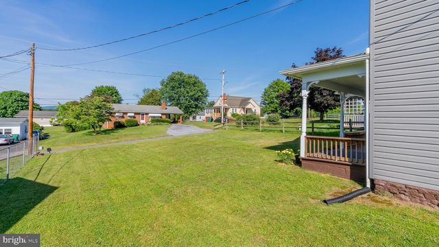 33 N MARYE LN, Luray, VA 22835