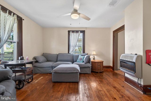 33 N MARYE LN, Luray, VA 22835