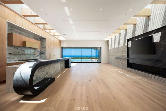 53 Cambria Drive, Corona Del Mar, CA 92625