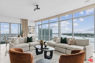 165 6th Avenue 2803, San Diego, CA 92101
