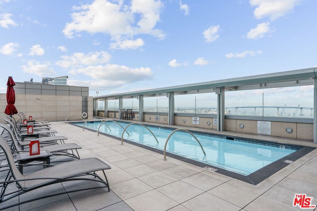 Image 23 of property listing at 165 6th Avenue 2803, San Diego, CA 92101